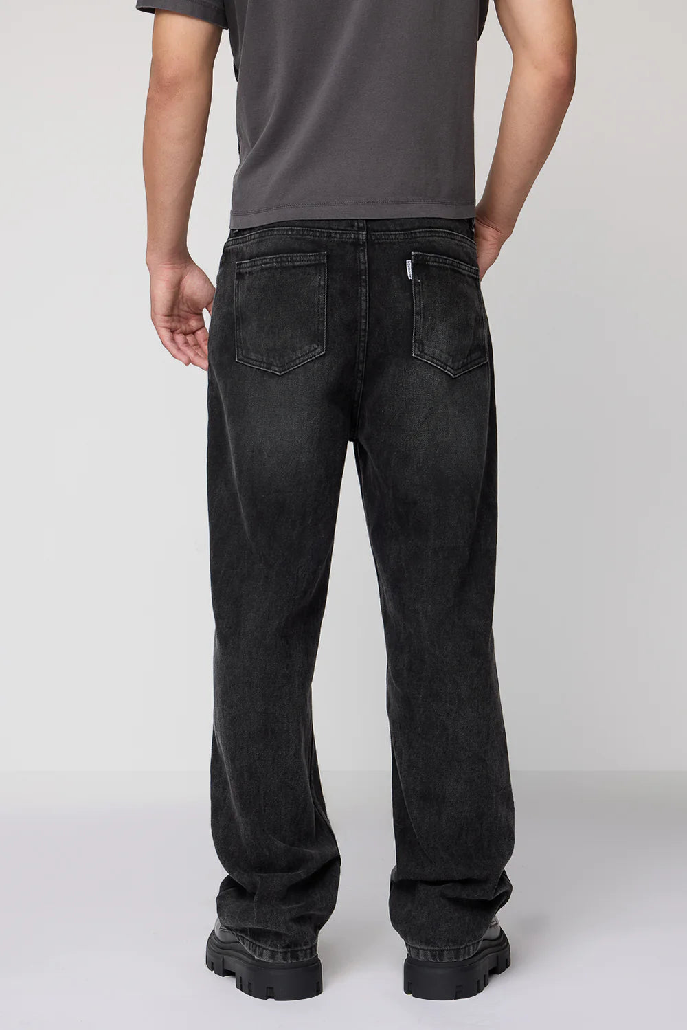 Classic Cinder Baggy Jeans for Men Relaxed Fit Straight Cut Denim Pants