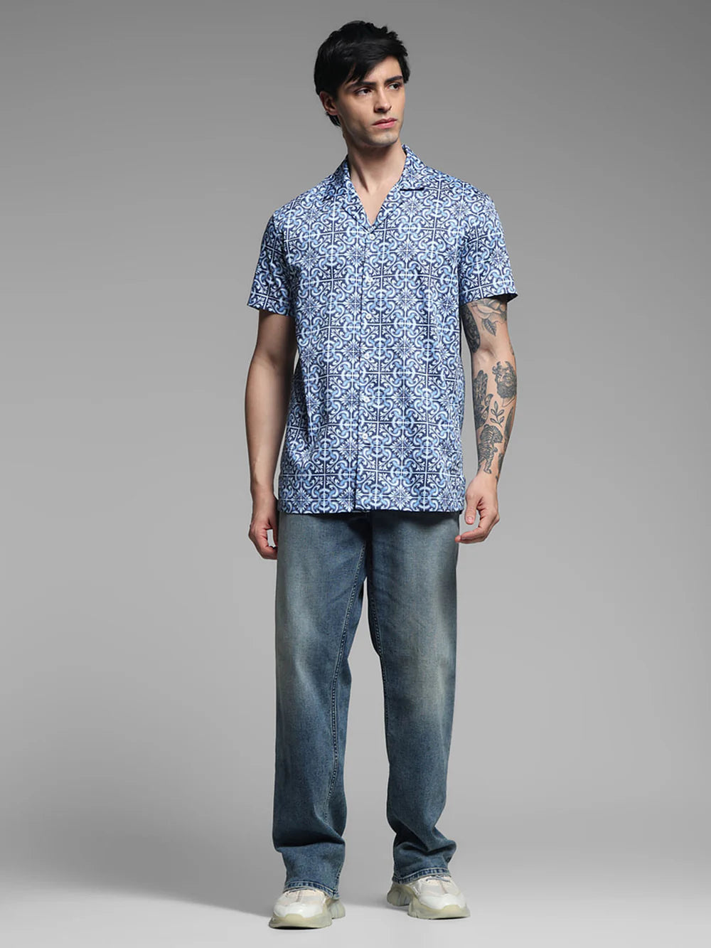 Casual Blue Printed Shirt for Men Perfect for Indoor and Outdoor Wear