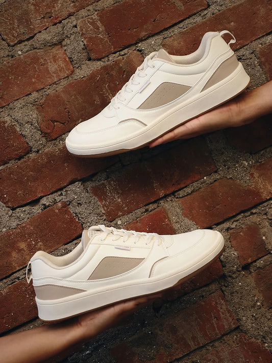 Classic White PU Lace-Up Casual Sneakers for Men’s Everyday Comfort and Style