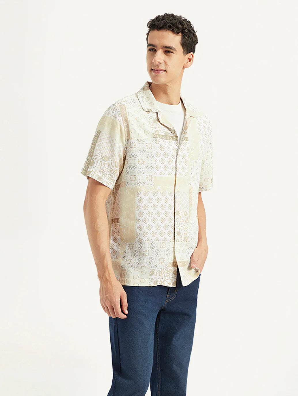 Men’s Lightweight Linen Resort Collar Shirt Featuring Printed Artwork
