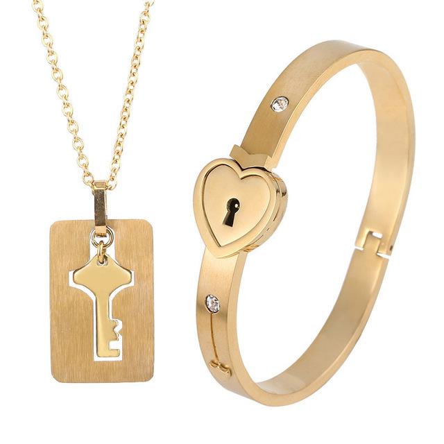 Romantic Gold Bracelet and Necklace Set with Lock and Key Motif