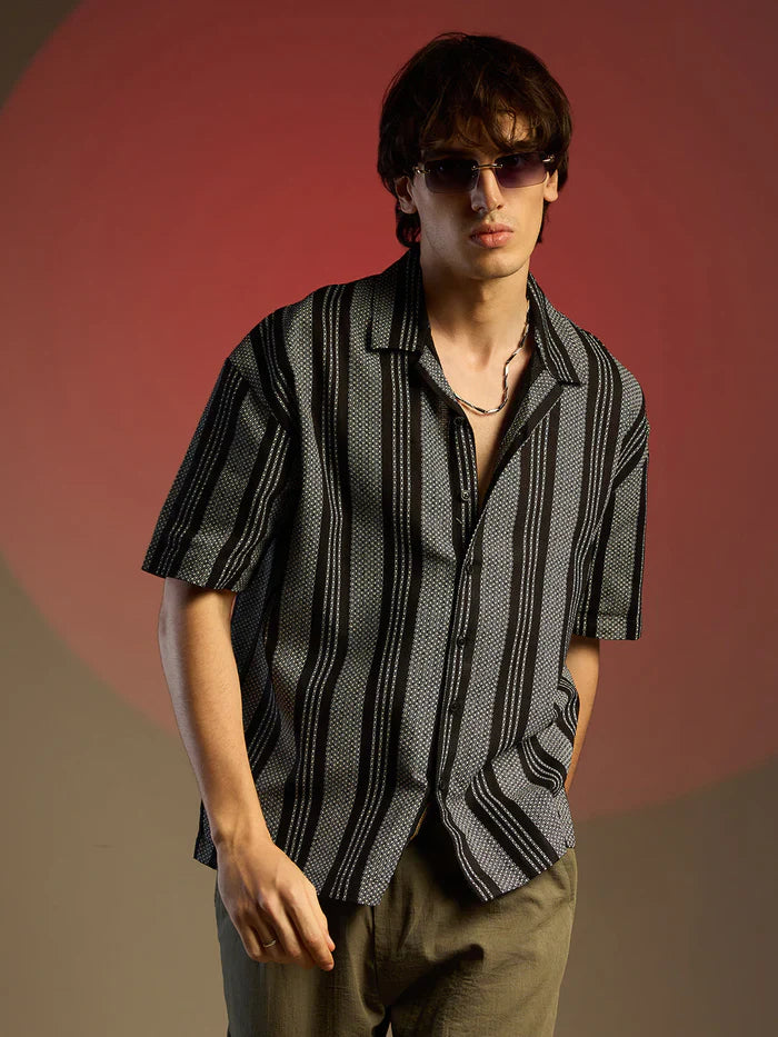 Breathable Woven Fabric Oversized Shirt with Classic Stripe Design