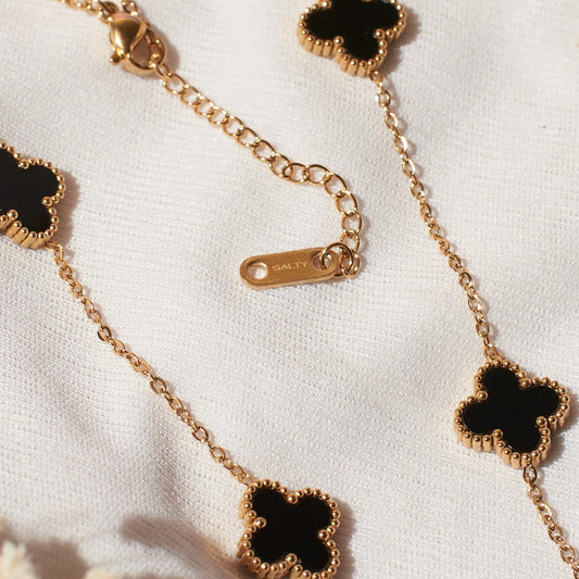 Fashionable Charm of the Night Pendant Necklace for Modern Style