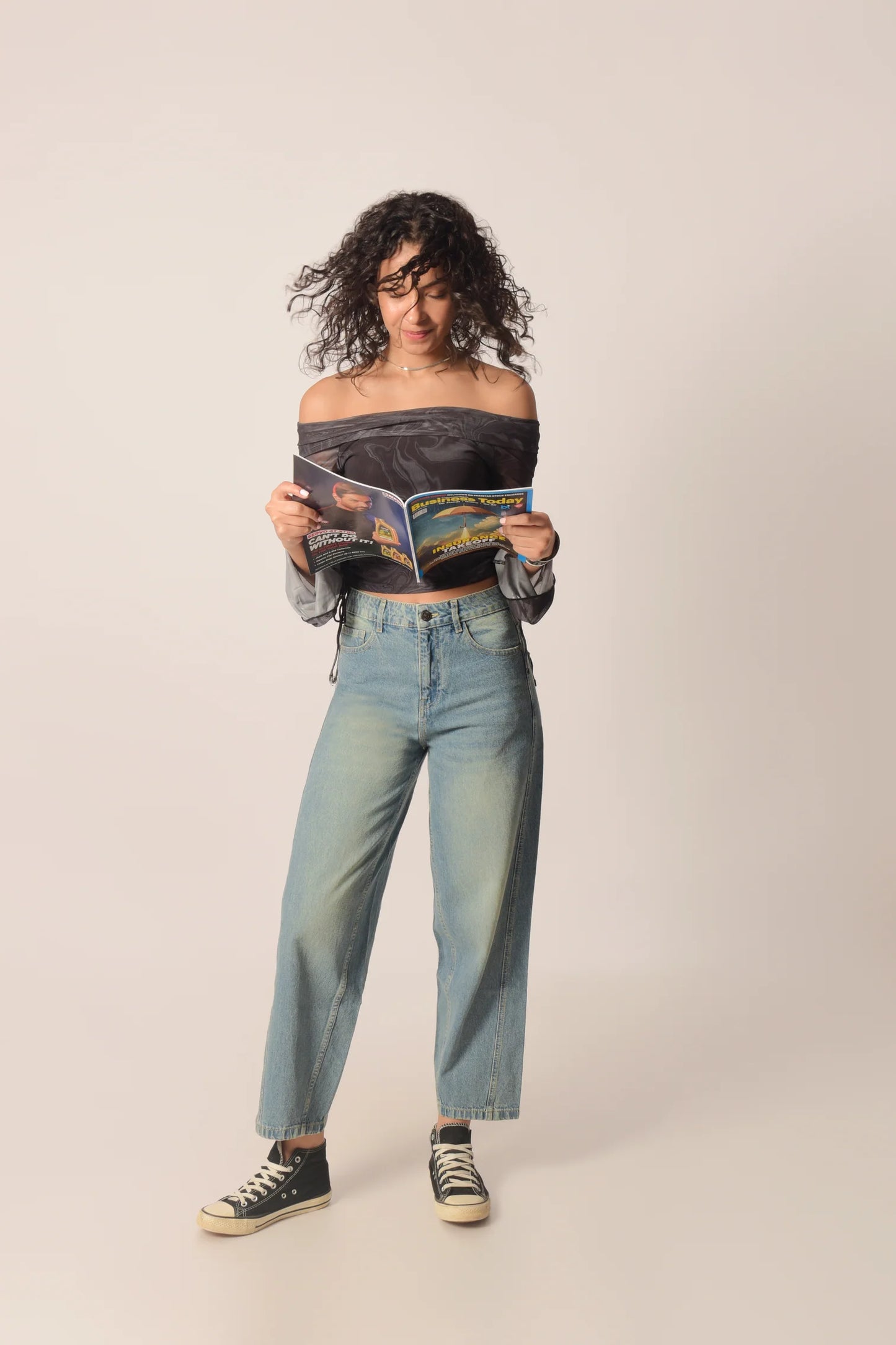 Womens Barrel Fit High Rise Jeans in Blue Tinted Wash with Comfortable Modern Style