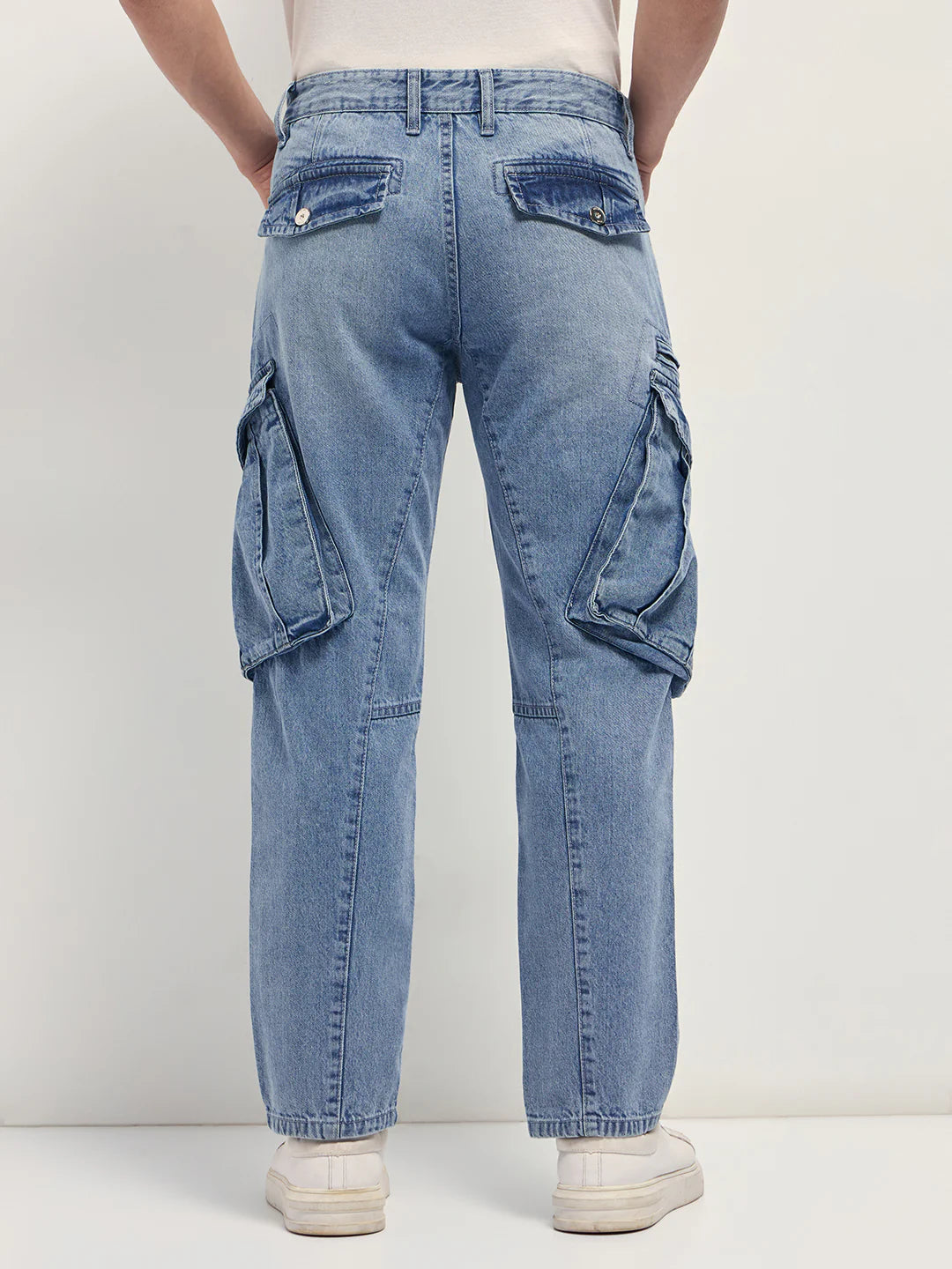 Streetwear Style Light Blue Cargo Jeans with Straight Fit and Utility Pockets
