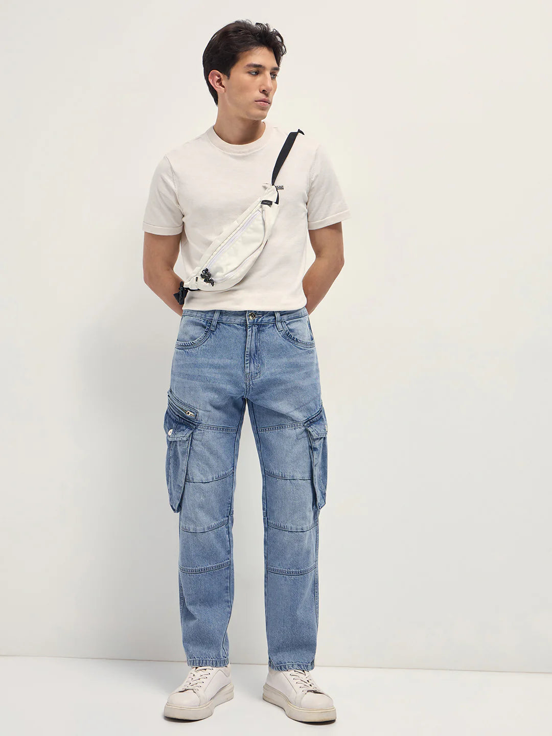 Streetwear Style Light Blue Cargo Jeans with Straight Fit and Utility Pockets