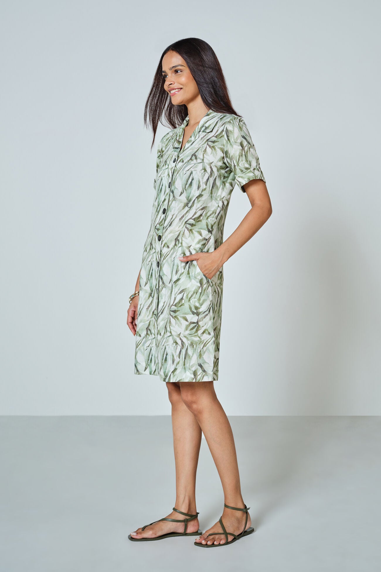 Women’s The Meadow Dress – Stylish Midi Dress with Flowy Hem for Everyday Wear