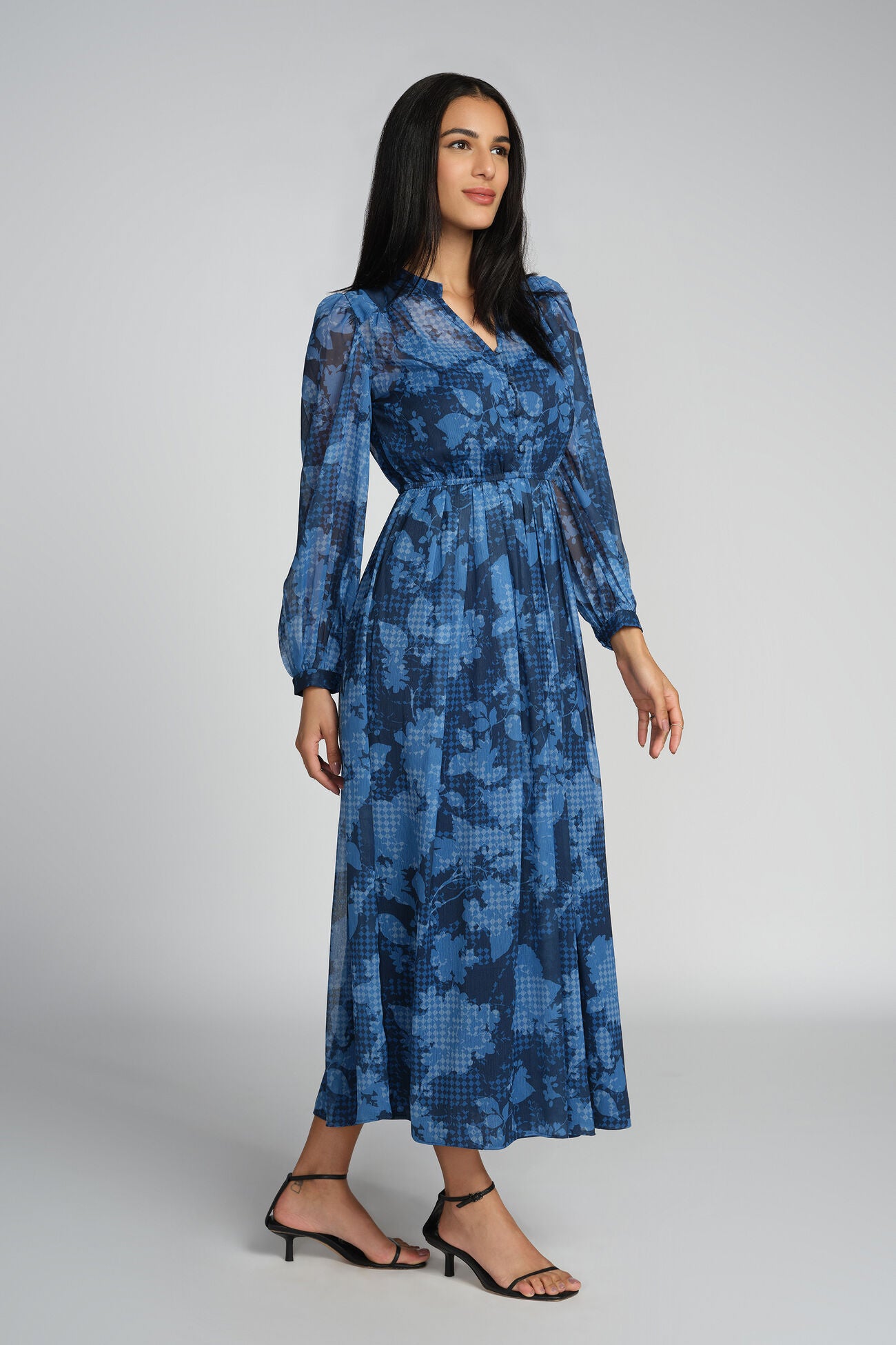 Women’s Delilah Maxi Dress Chic Sleeveless Dress for Summer Vacations and Beachside Parties