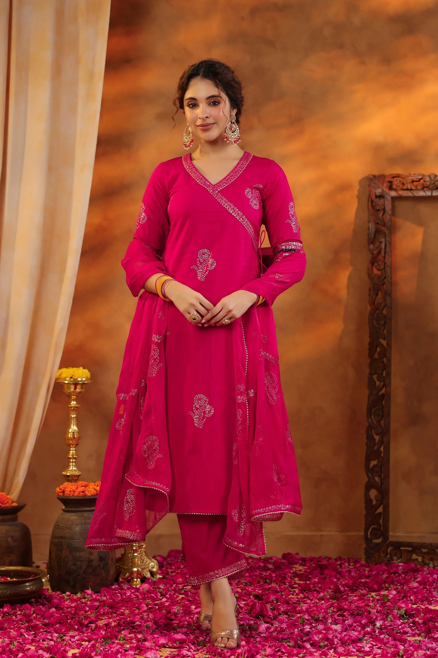 Luxury Gold Print Kurta Set with Pant and Dupatta for Women Partywear and Traditional Events
