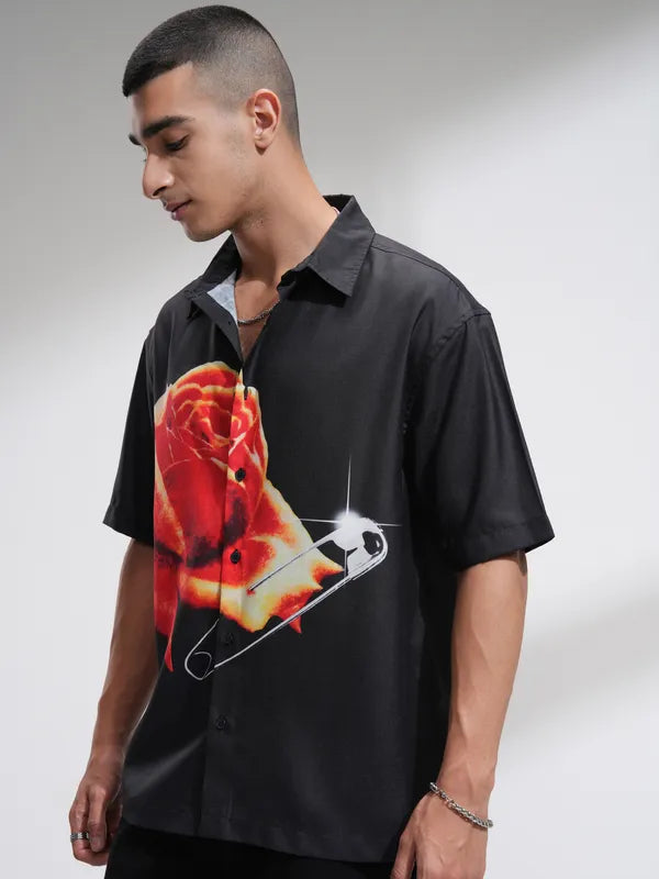 Men’s Relaxed Fit Black Printed Casual Shirt for Indoor and Outdoor Activities