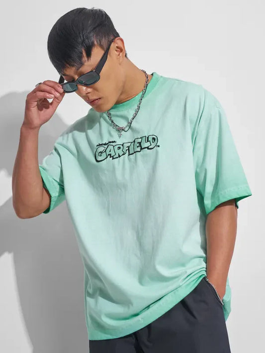 Stylish Men’s Round Neck Oversized T-Shirt Featuring Garfield Print