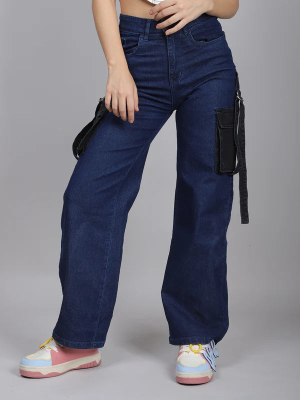 Classic Blue Denim Jeans Featuring Spacious Side Pockets for Casual Wear