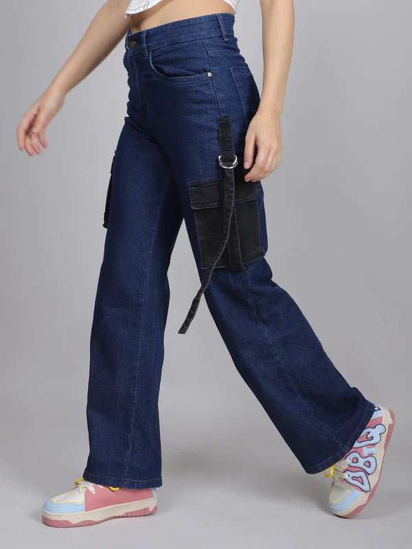 Classic Blue Denim Jeans Featuring Spacious Side Pockets for Casual Wear