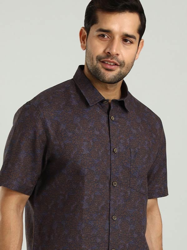 Breathable Men’s Printed Half Sleeve Linen Blend Shirt – Lightweight Summer Casual Wear for Travel and Weekend Gatherings