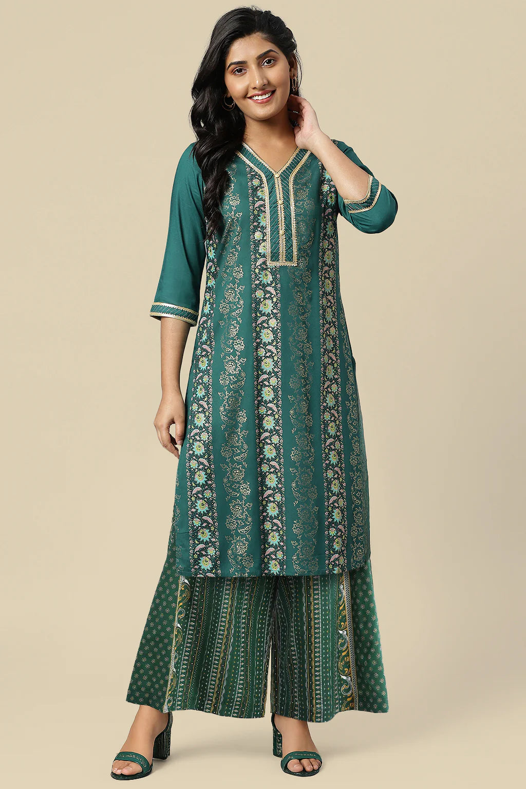 Elegant Cream Viscose Kurta with Embroidered Detailing and Matching Dupatta – Ideal for Party Wear