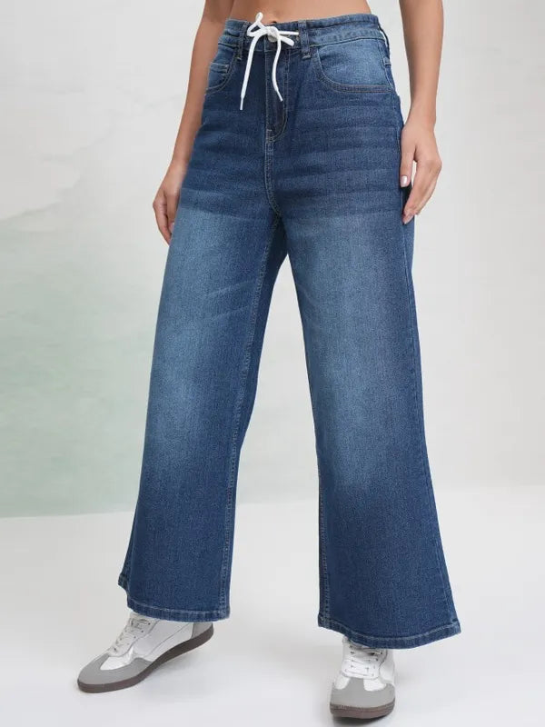 Women Blue Stretchable Denim Wide Leg Jeans with Relaxed and Trendy Look