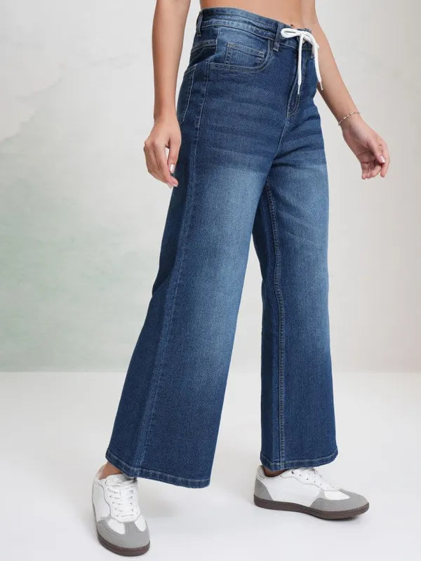 Women Blue Stretchable Denim Wide Leg Jeans with Relaxed and Trendy Look