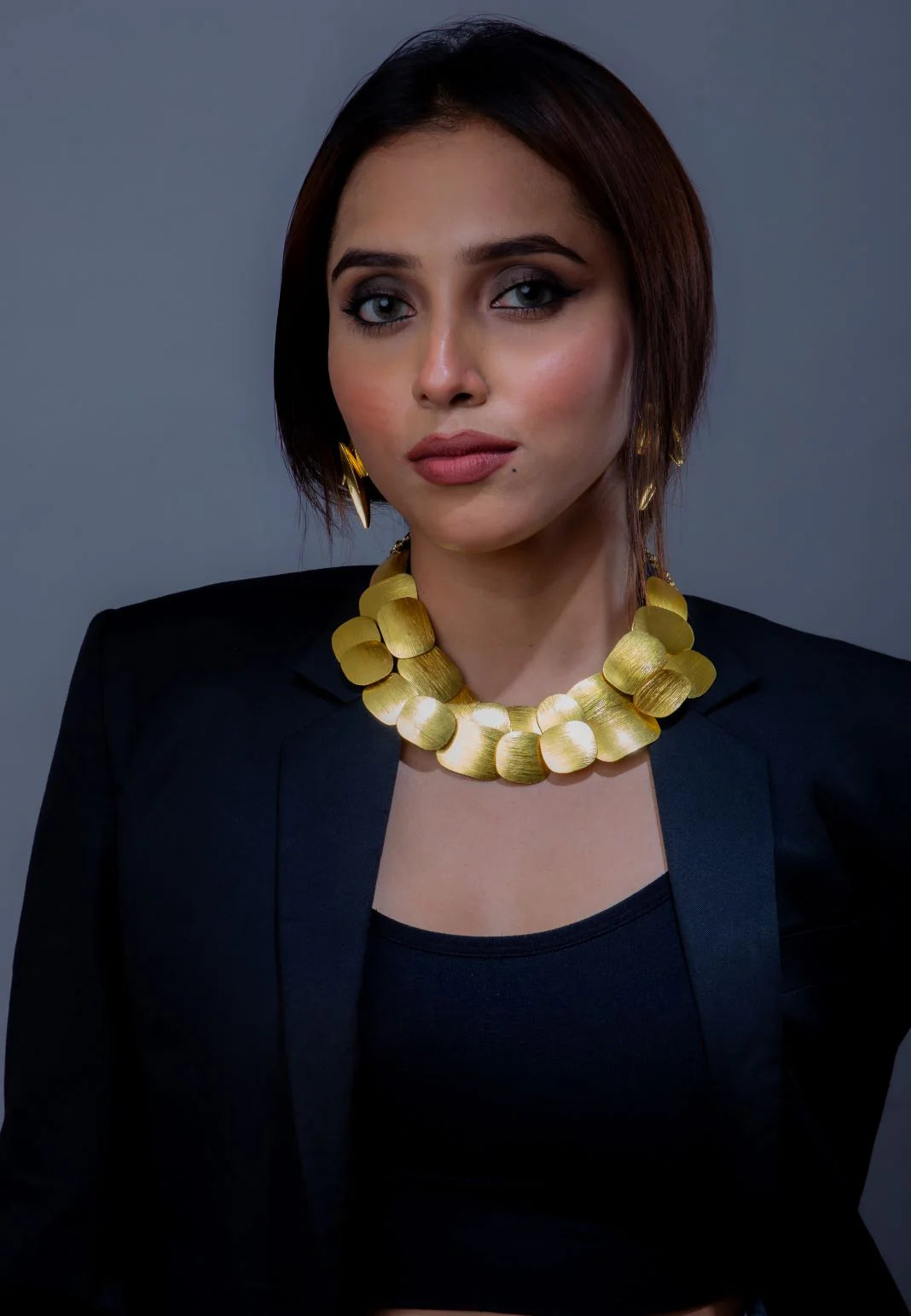 Chic Double Layer Brass Necklace in Golden Gleam Finish