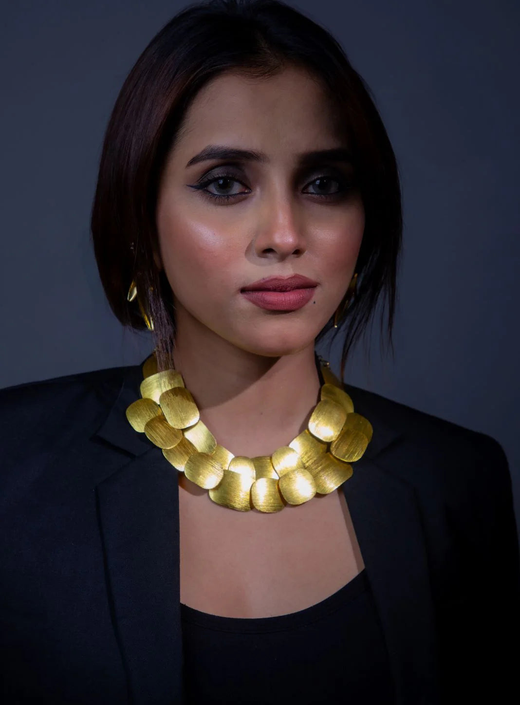 Chic Double Layer Brass Necklace in Golden Gleam Finish