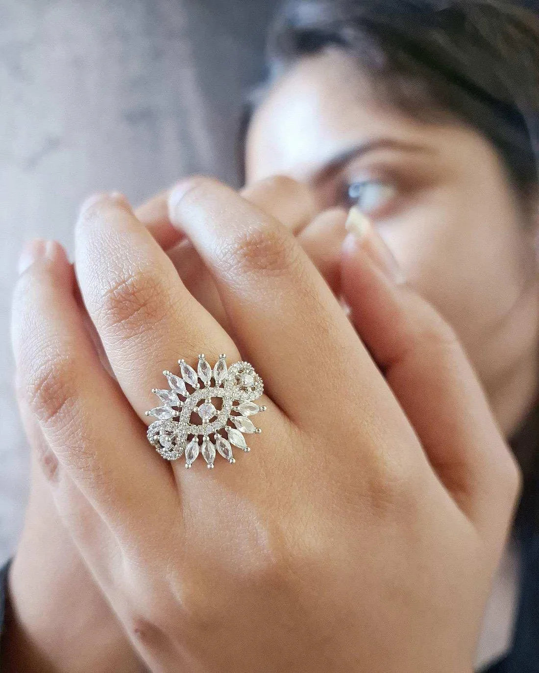 Zuvairiya Ring for Women Elegant and Trendy Fashion Jewelry