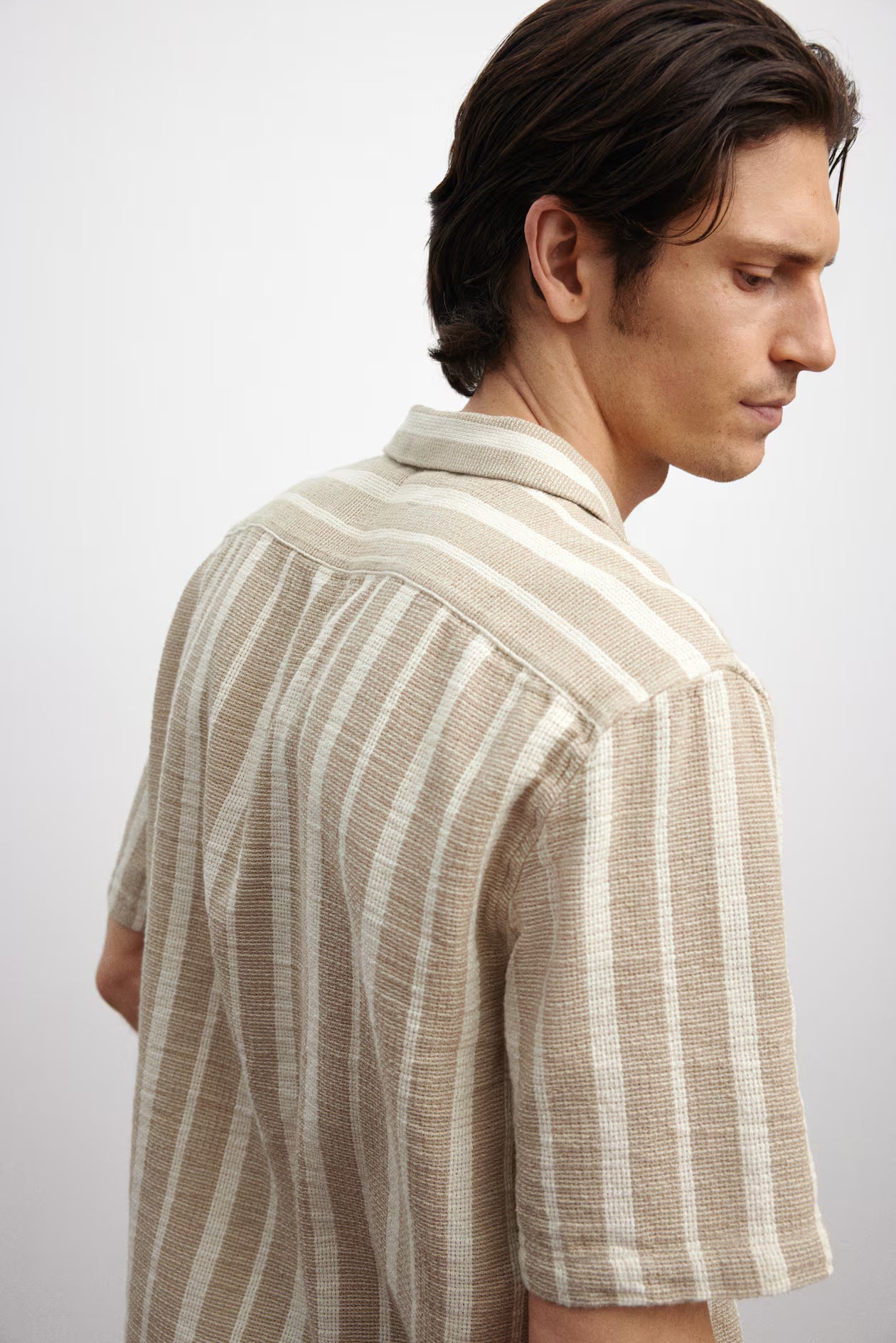 Men’s Regular Fit Textured Resort Wear Short Sleeve Shirt