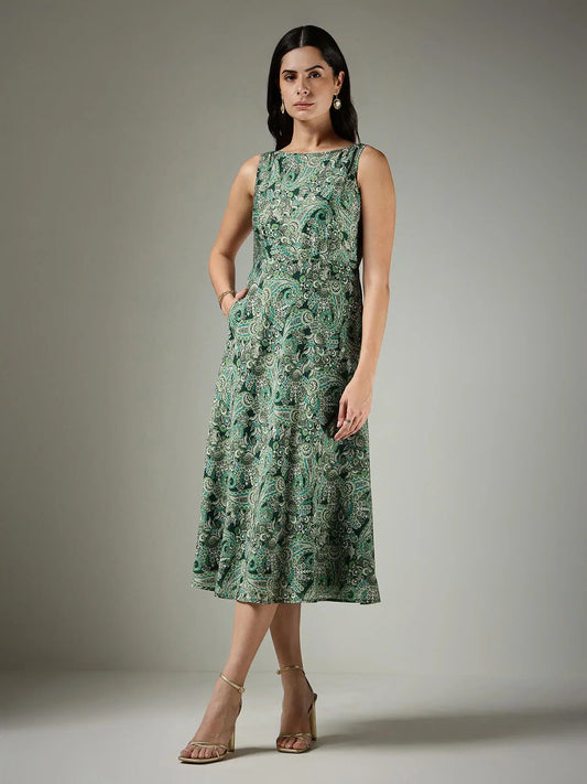 Modern Green Paisley Dress for Casual, Office, and Festive Occasions