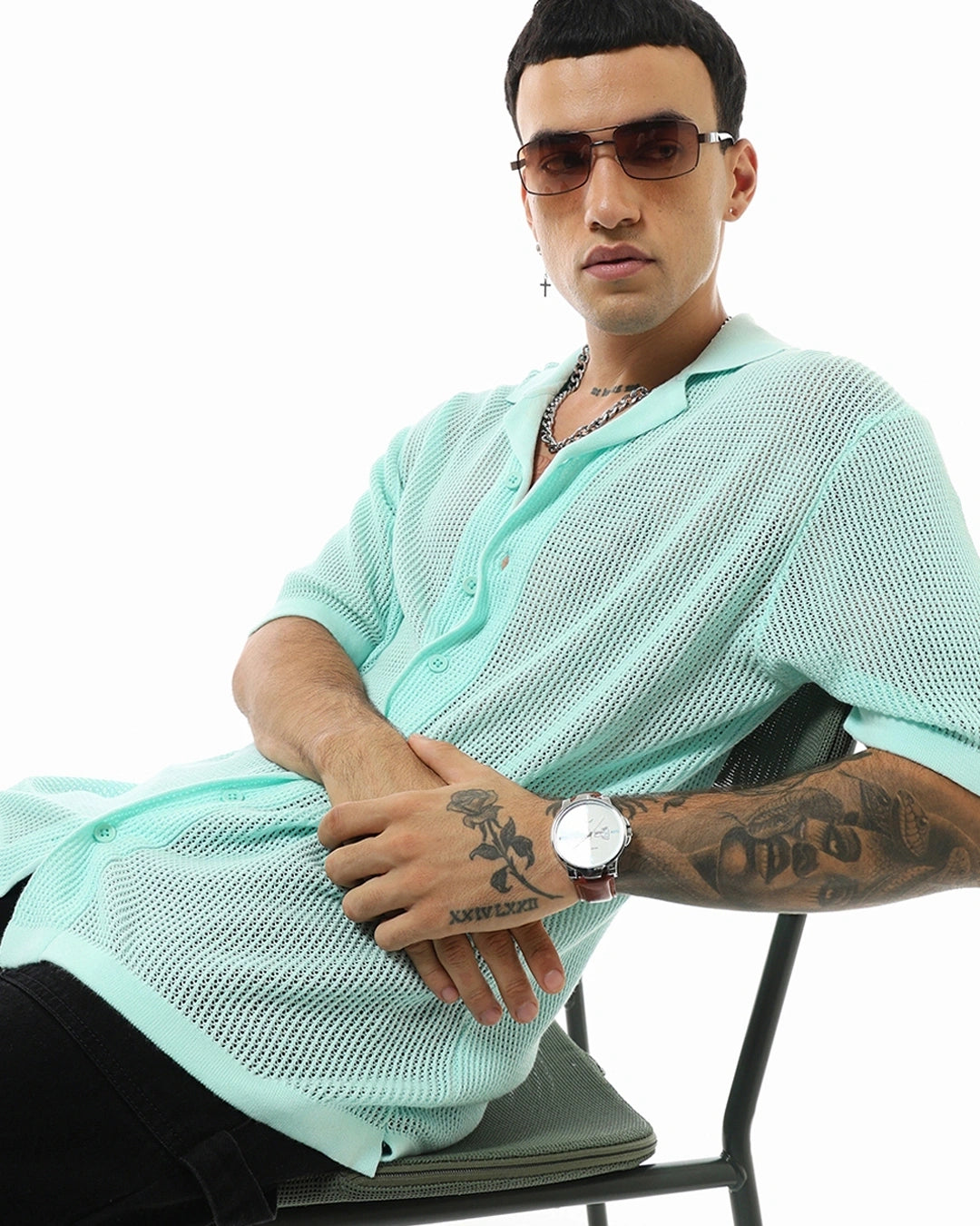 Fashionable Men’s Blue Oversized Shirt with Textured Design – Contemporary Streetwear for Effortless Everyday Style