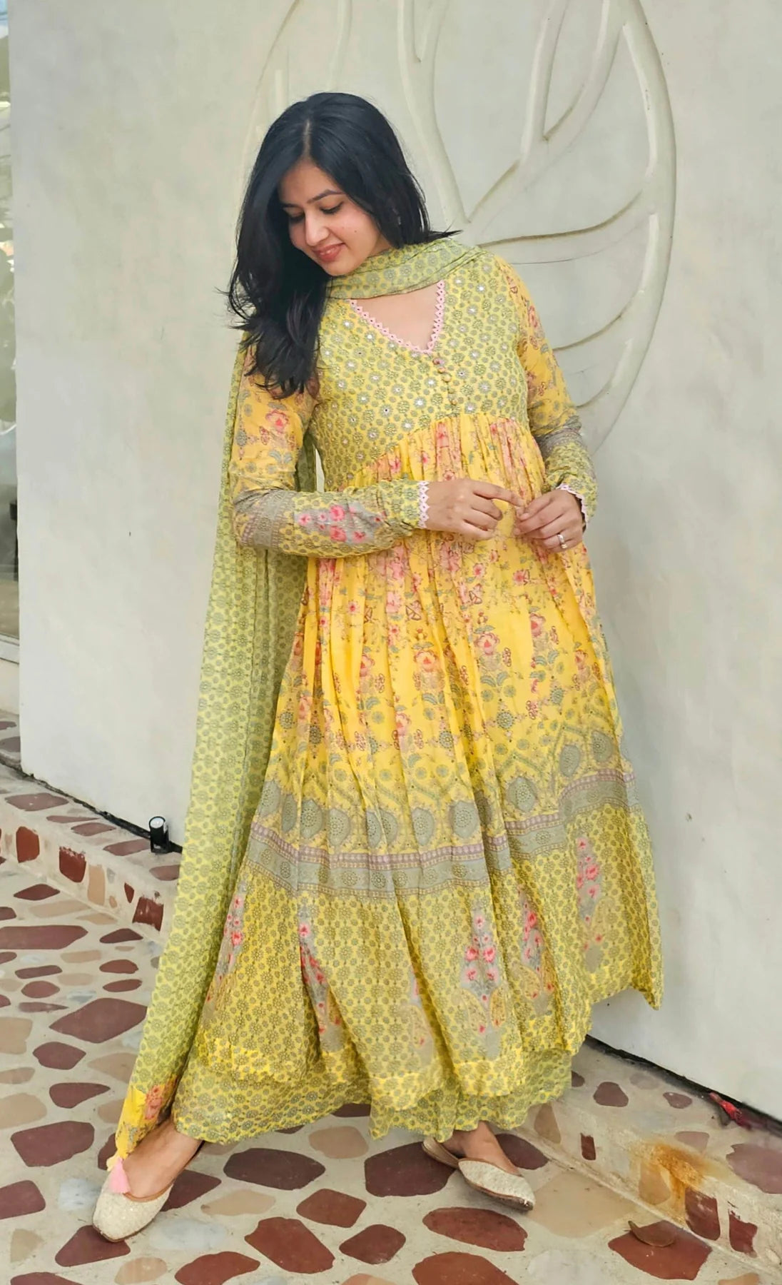 Women’s Olive Green Chinon Kurta Ensemble with Elephant & Peacock Motifs